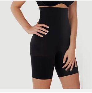 Spanx, Seamless Power Series Sculpting Mid Thigh Black Short,Black, XL &,L